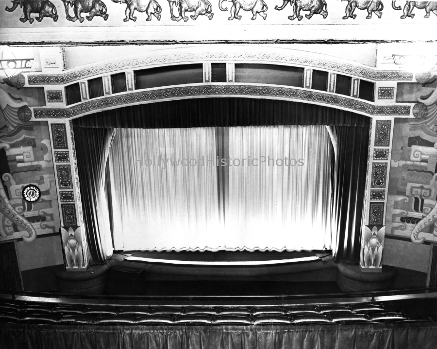 The Beverly Theatre-interior 1957 206 N Beverly Dr..jpg